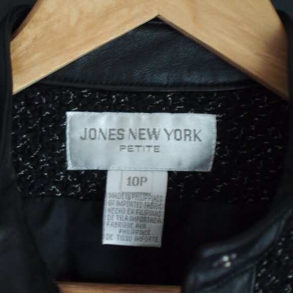 Jones New York | Vintage Tweed Jacket in Black and White - Picture 3 of 8